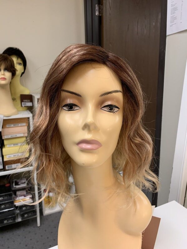 Amore EVANNA Beach Wavy Bob Monofilament LF WIG, Melted Sunset Rooted Blonde