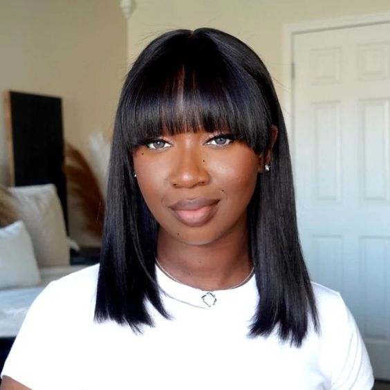 Glueless Wigs Bob Wig Clousure Lace Black Color Human Hair Wig With Bangs - 4x4 Lace / 180% / 14inch