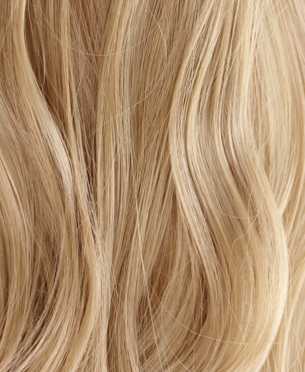 half up/half down #28 honey blonde. - 20"