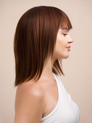 bob wig with fringe - 10" medium brown.