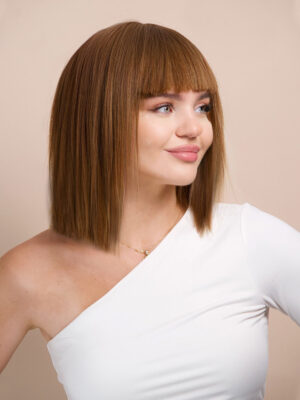 bob wig with fringe - 10" light brown.