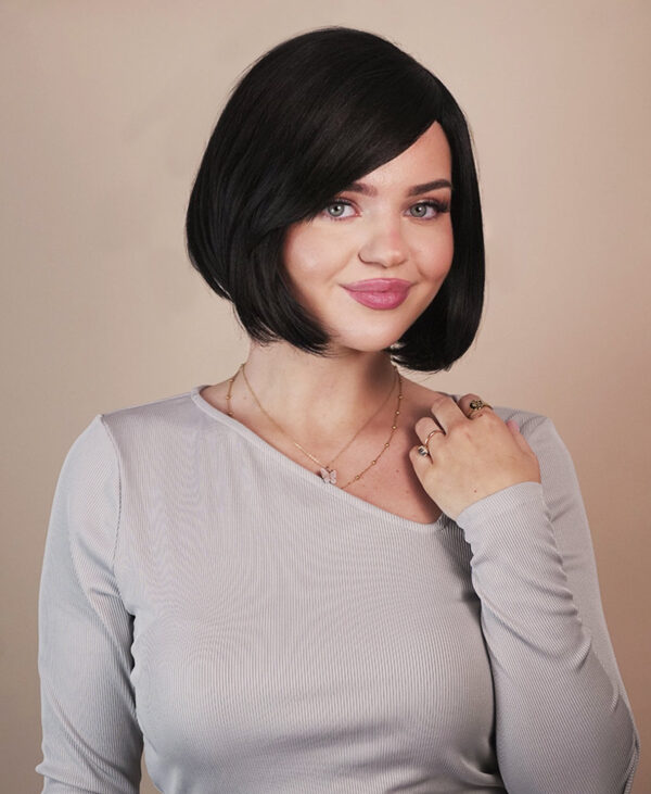 vegan fiber bob with side bangs wig 10" black.