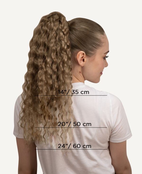 curly ponytail - #10 ash blonde. - 14 inches