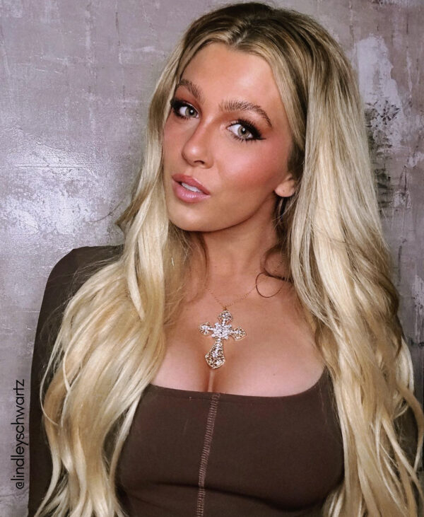 clip-in hair extensions #8-60 rooted blonde. - 28" / Extra Volume